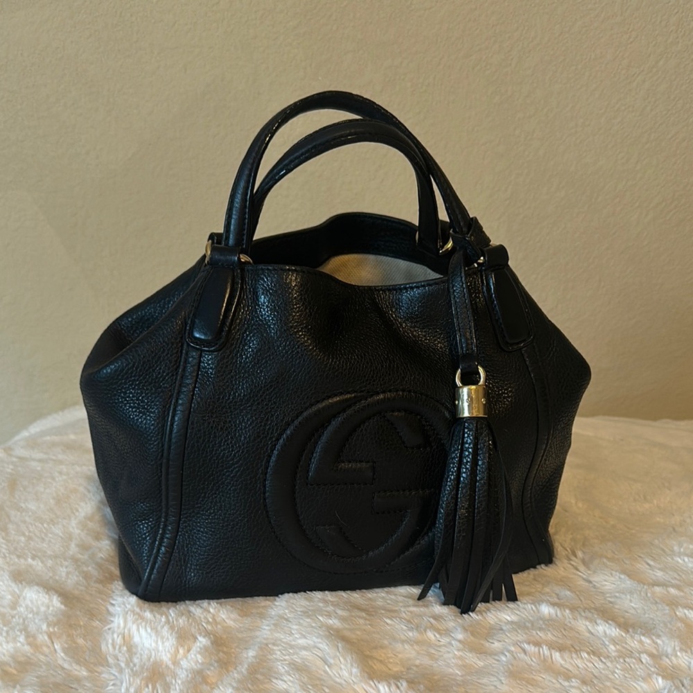 GUCCI black leather Soho with tassel Authentic 10x9x5 inches